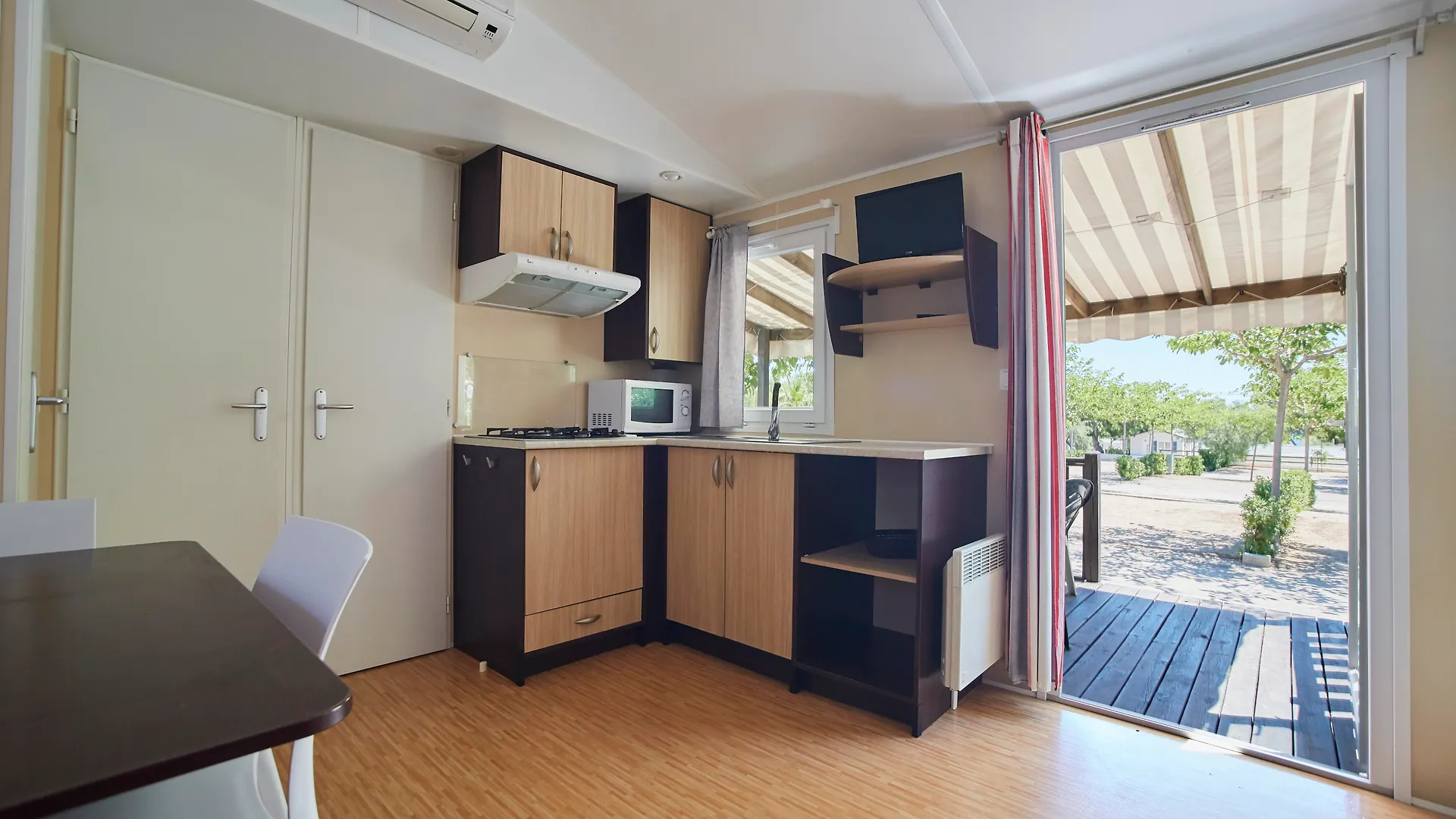 ** Campsite Alannia Costa Dorada Hotel Platja de l'Almadrava Spain