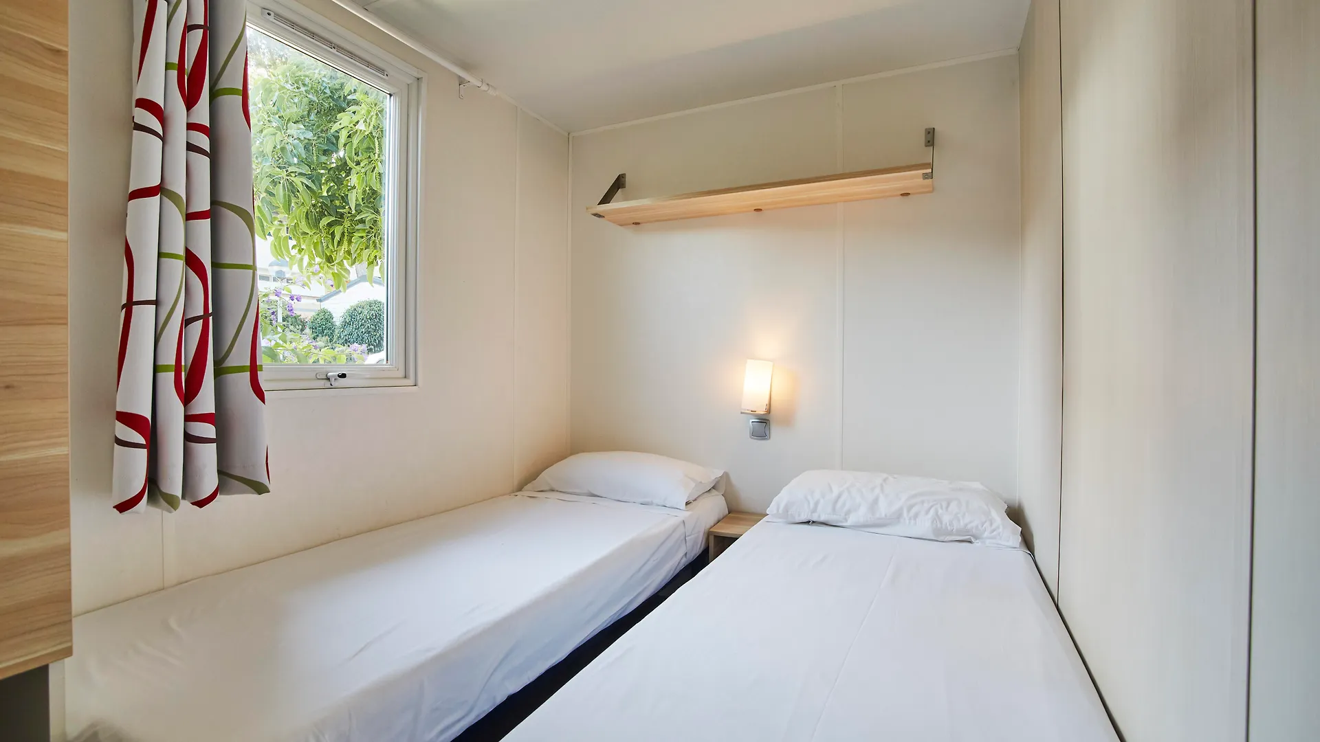 ** Campsite Alannia Costa Dorada Hotel Platja de l'Almadrava Spain