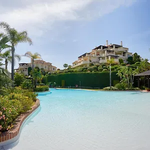 Capanes Del Golf Apartment Benahavis